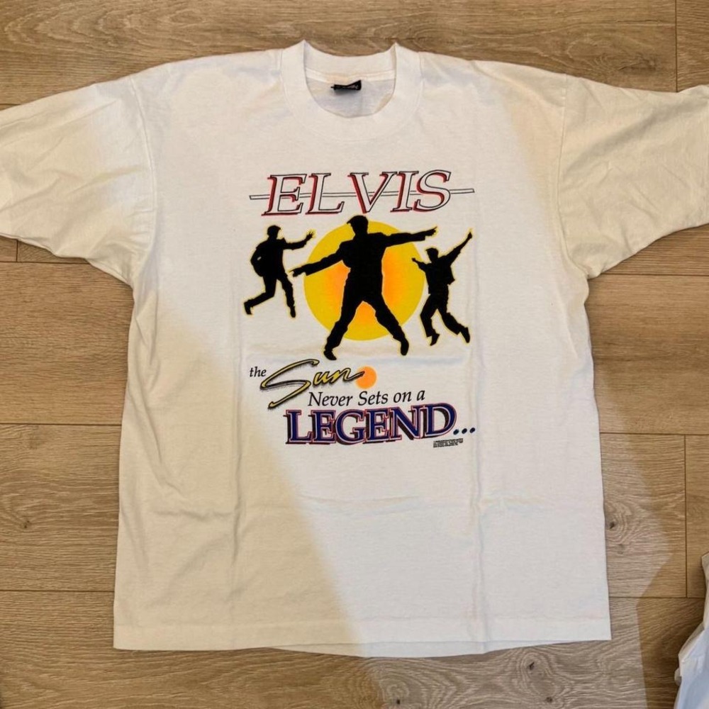 Vintage 80s Elvis Presley Screen Stars Best T-Shirt XL Sun Never Sets Legend
